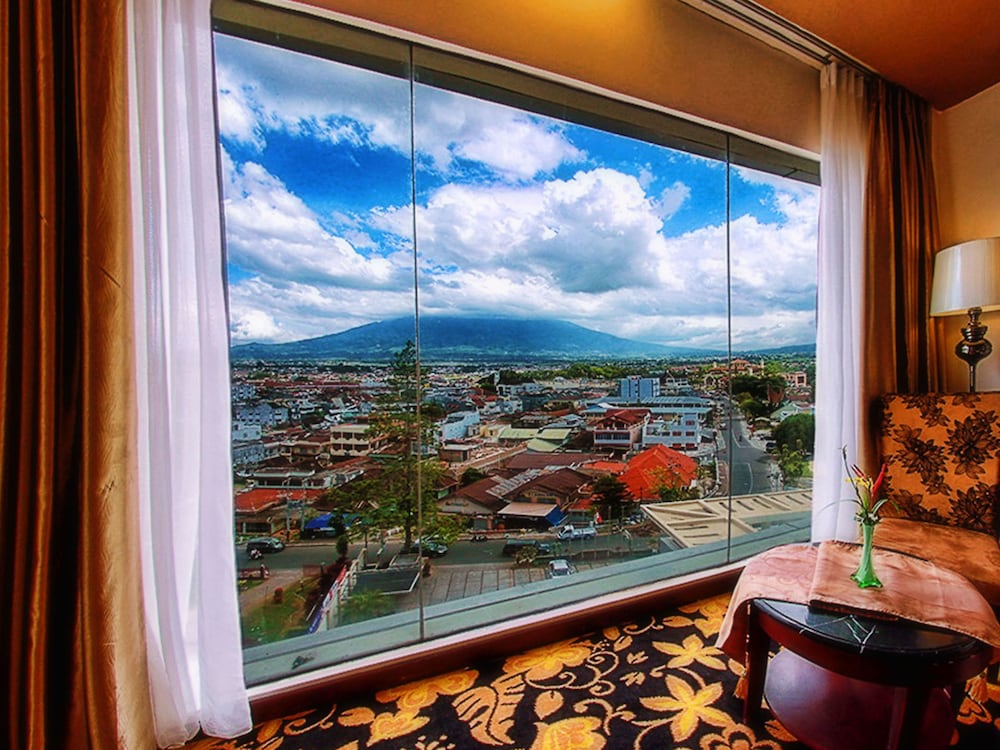 Grand Rocky Hotel 28/44