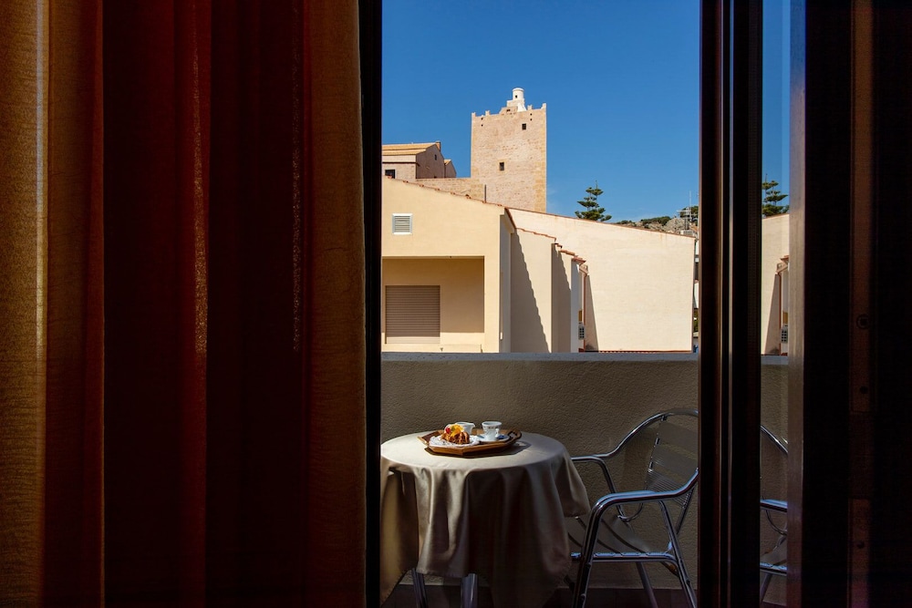 Hotel *** Riva Del Sole 42/47