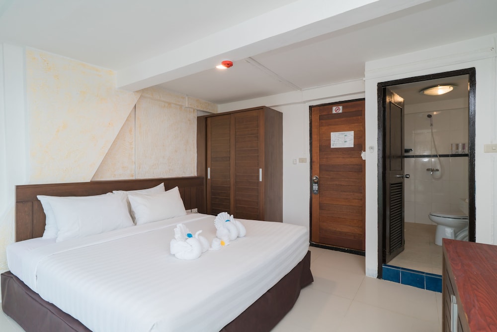 Destinaation Patong Boutique By The Sea 17/55