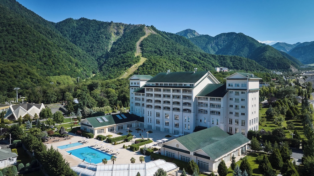 Qafqaz Riverside Resort Hotel