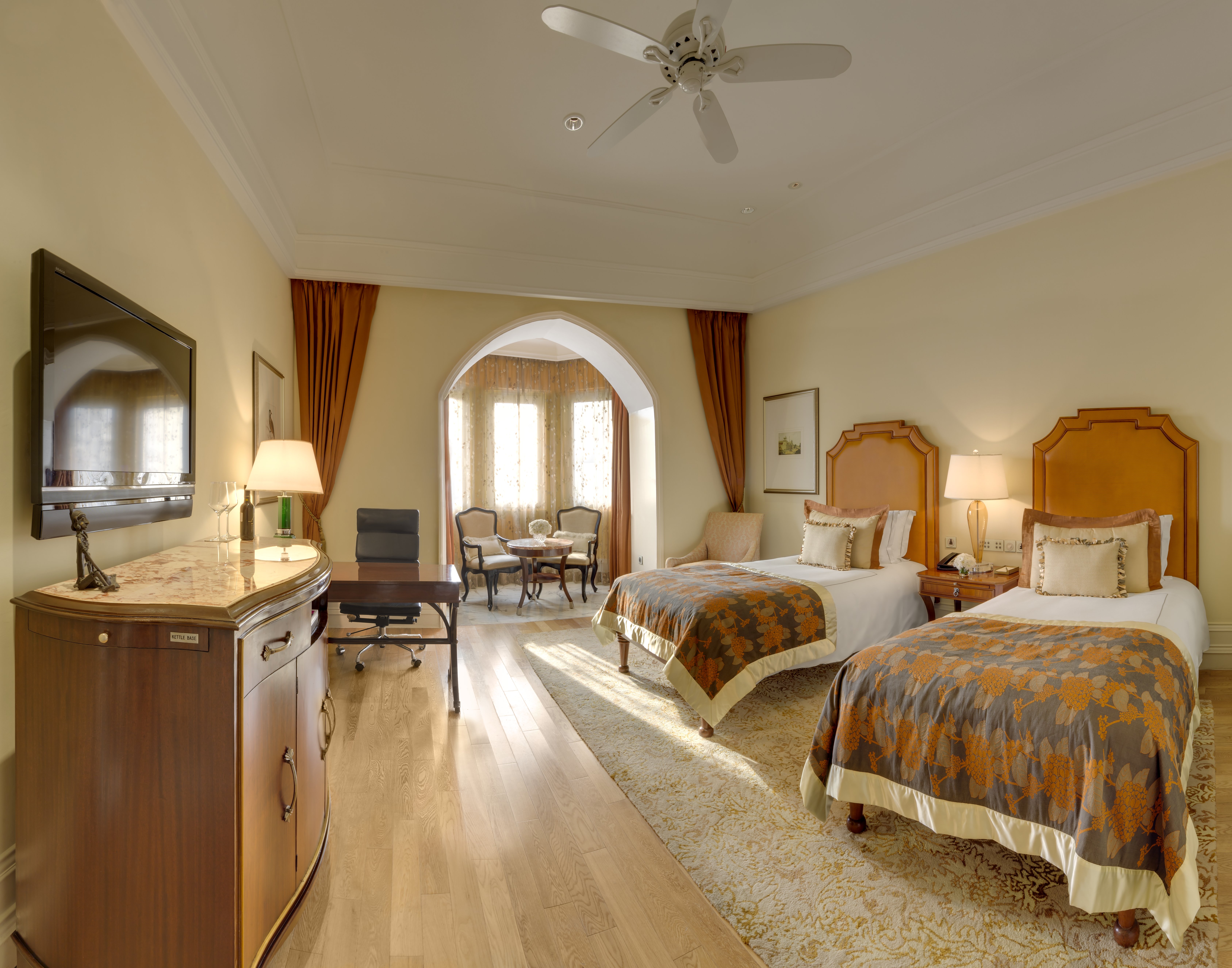 The Taj Mahal Palace Mumbai 28/78
