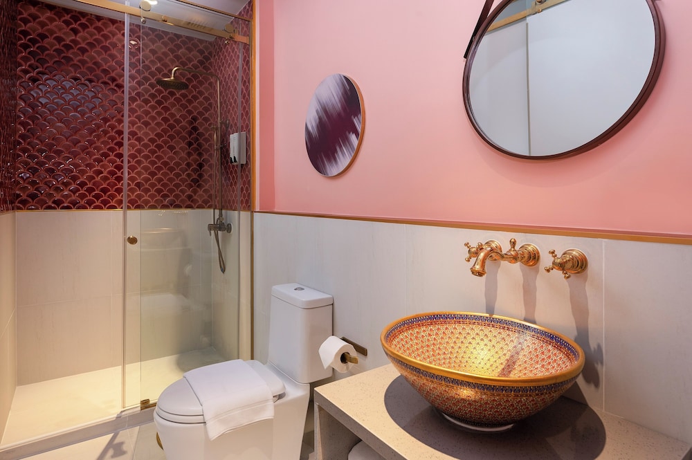 Riva Vibe Hotel Bangkok 44/45