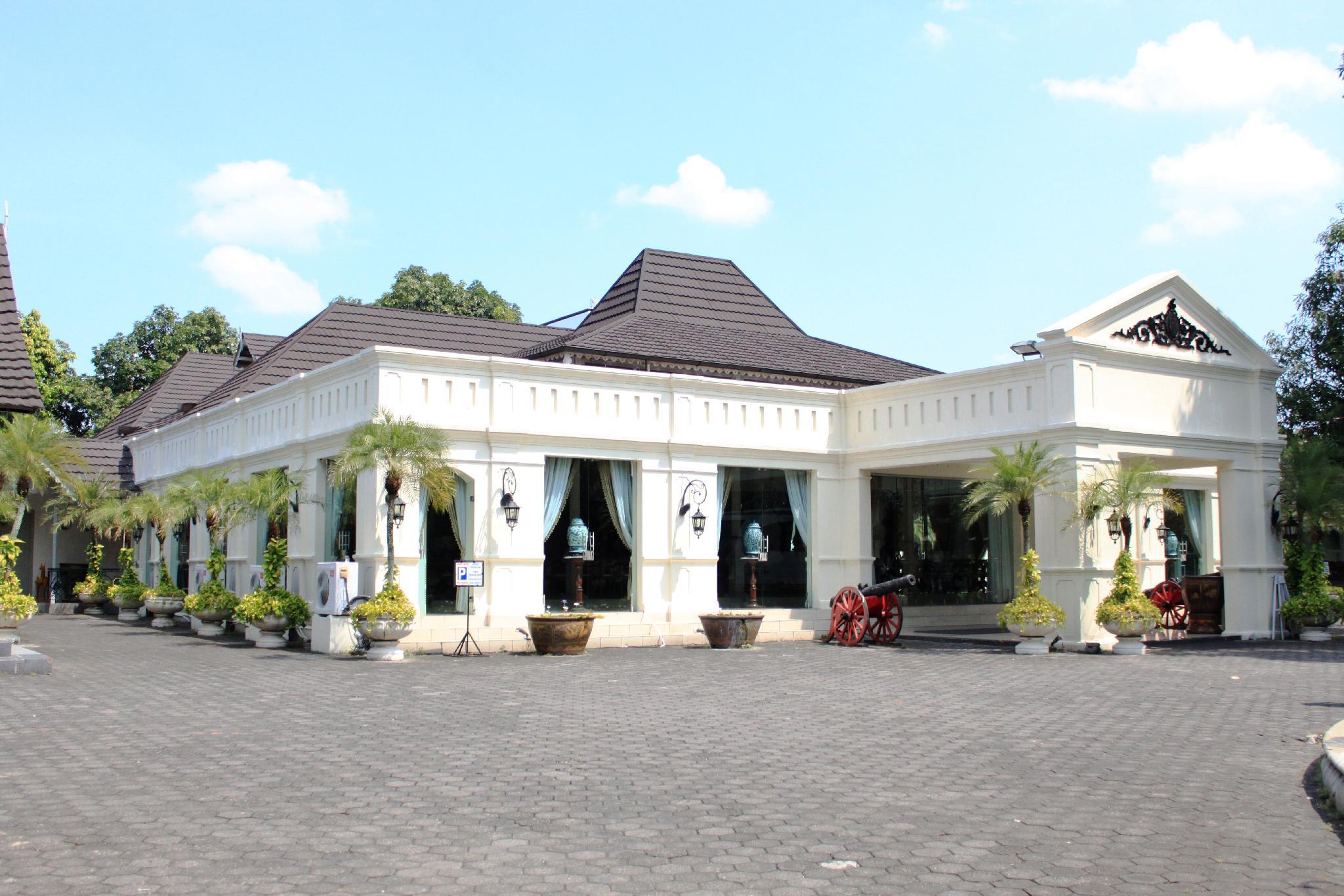 Front One Boutique Brani Solo 40/43