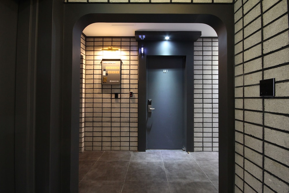Brown Dot Hotel Jinhae photo5