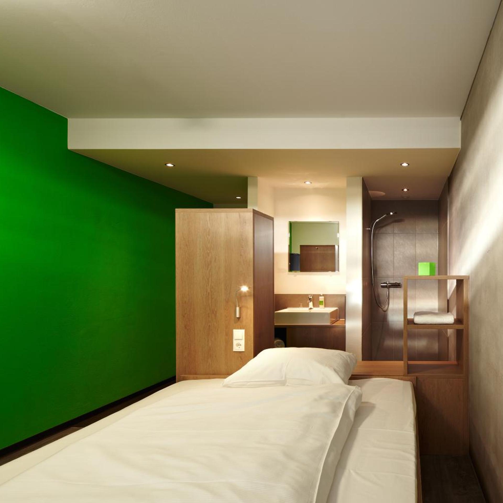 Room, Single