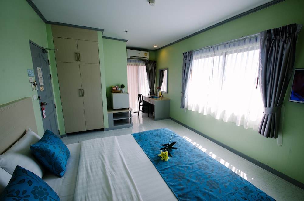 Thipurai City Hotel 61/79