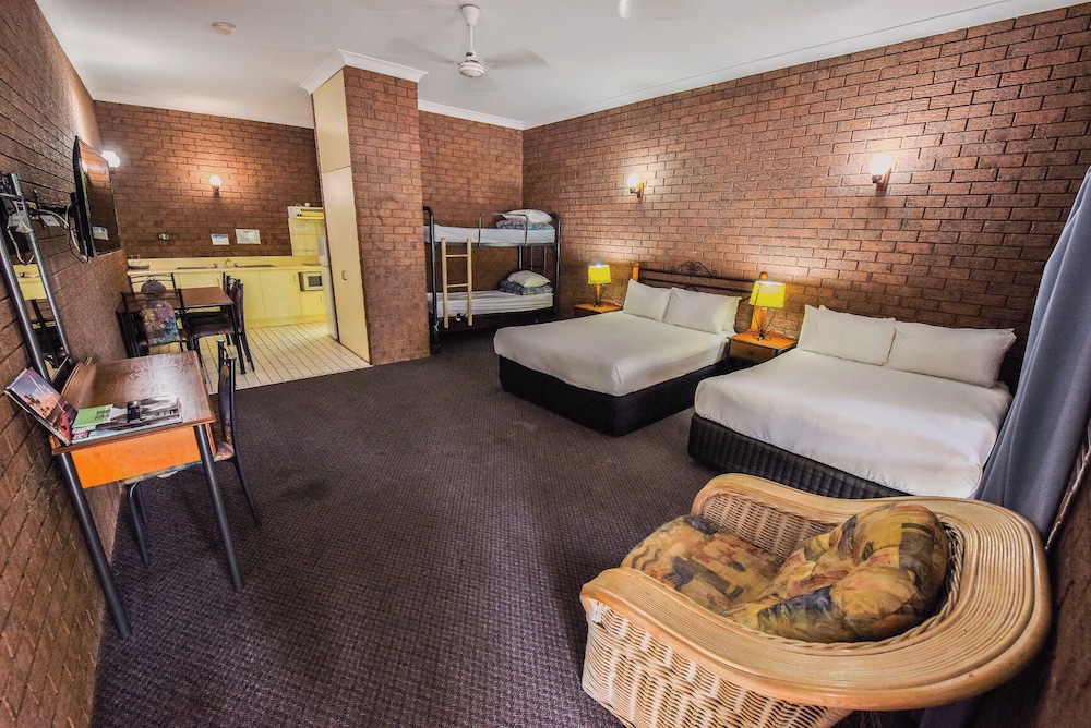 Knotts Crossing Resort 53/62
