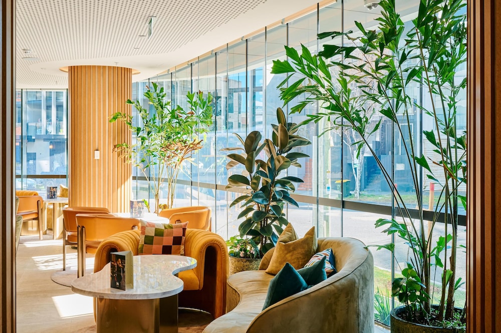 Hyatt House South Melbourne 35/47