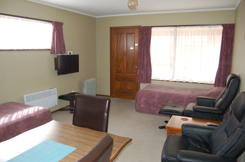 Carisbrook Motel 23/33