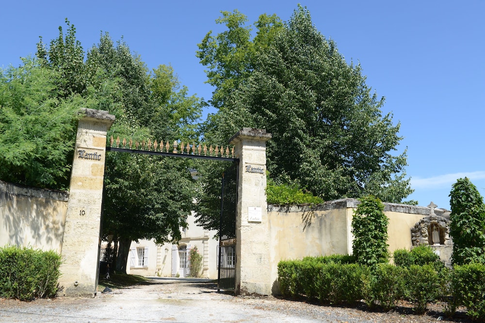 Chateau De Lantic 56/66