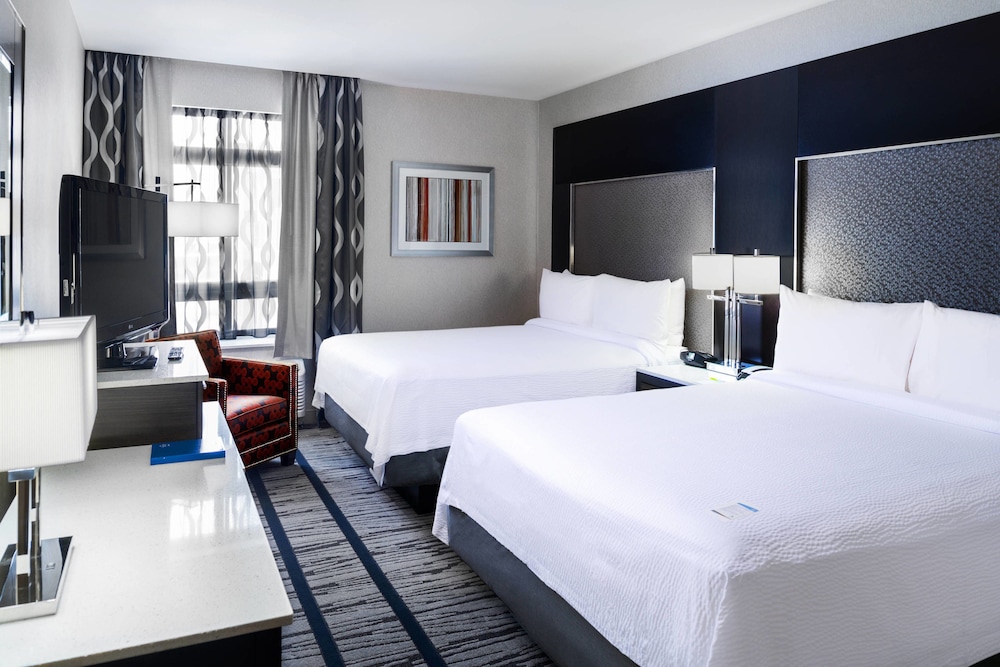 Fairfield Inn Suites Boston Cambridge 13/38