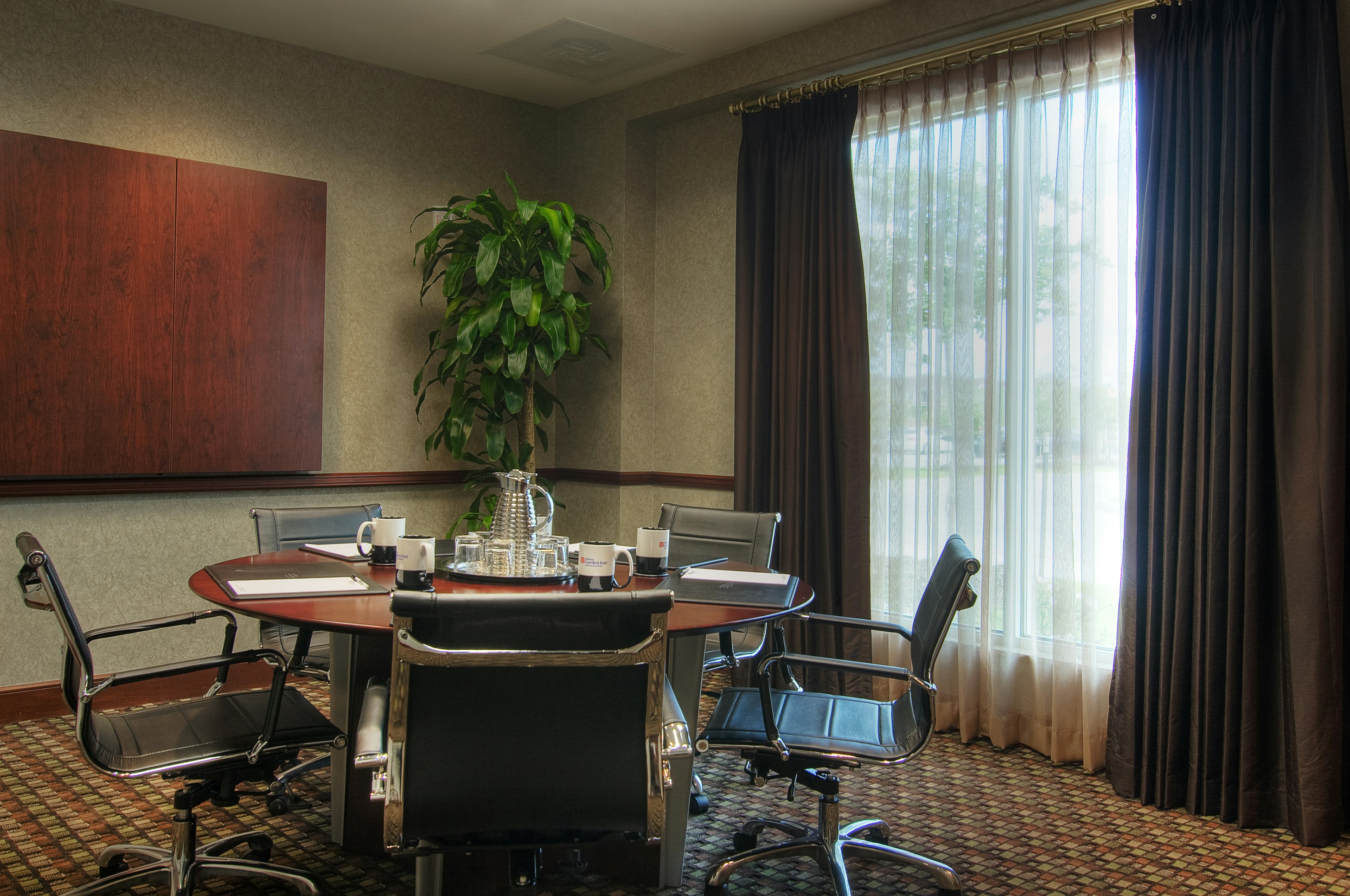 Hilton Garden Inn Houston/Pearland 24/26