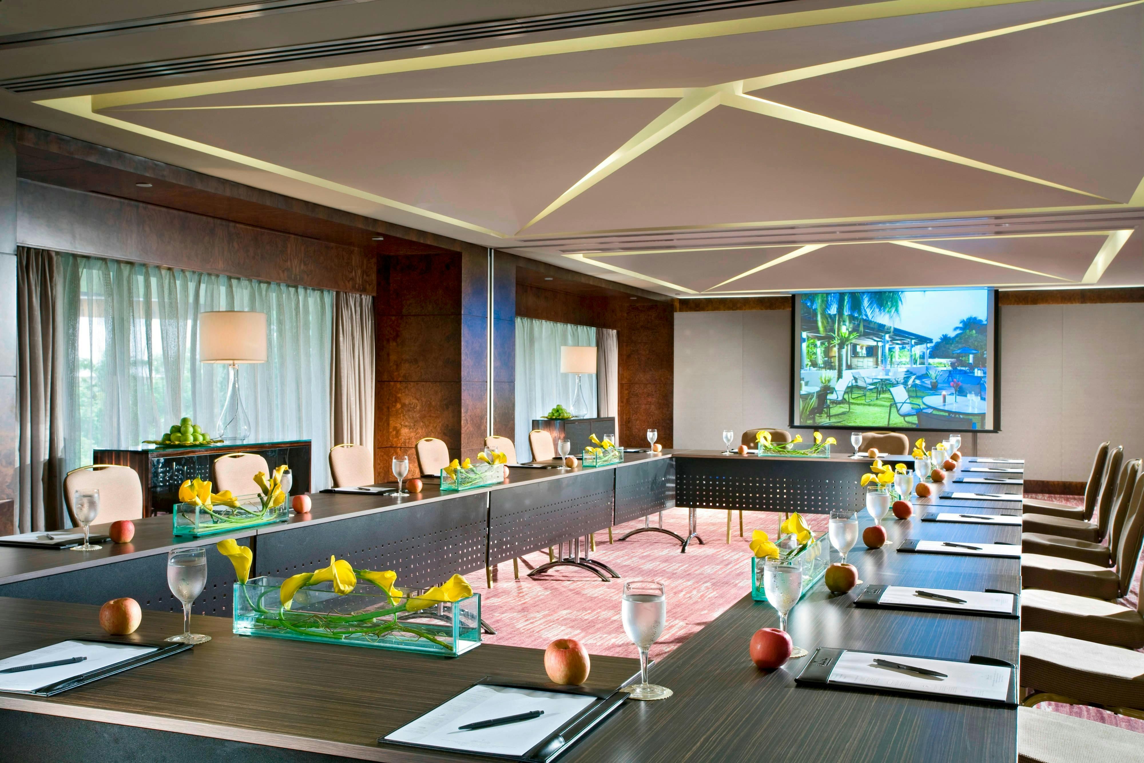 SHERATON TOWERS SINGAPORE 32/36