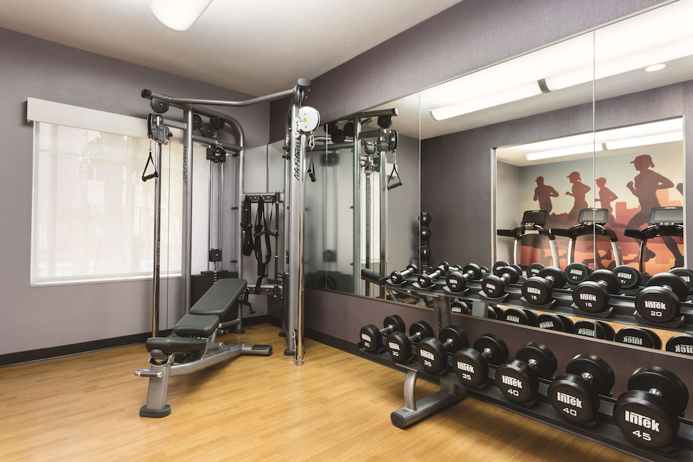 Hyatt House San Diego Sorrento Mesa 20/50