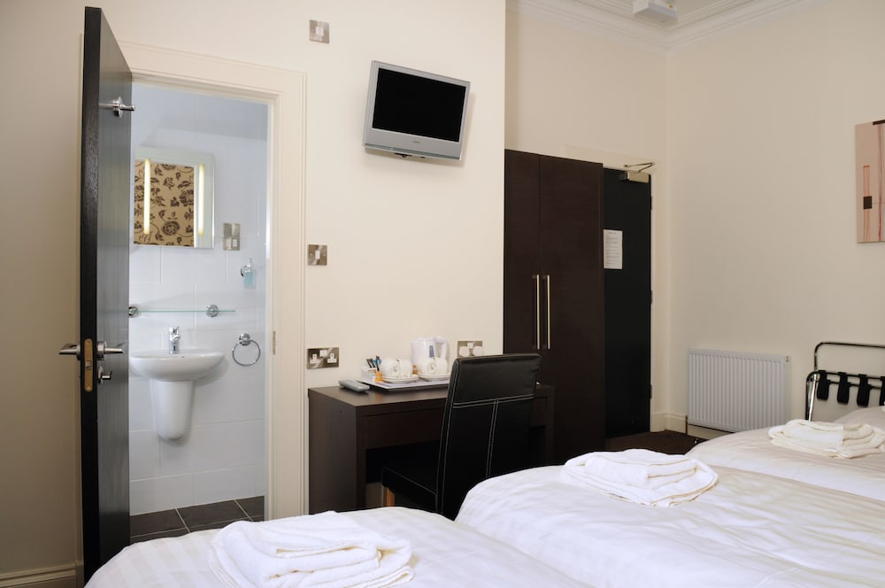 The West End Hotel 16/47