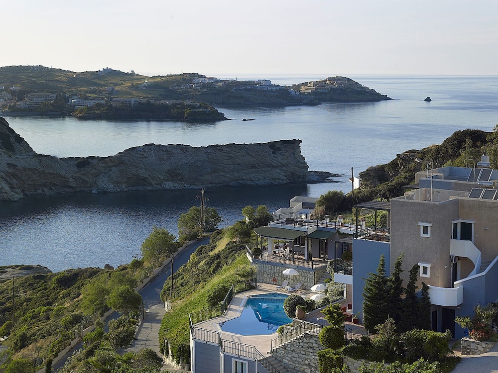 Erivolos Hotel Apartments 31/36