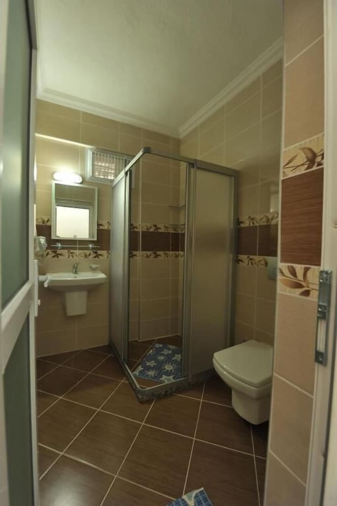 Grand Taner Hotel 49/50