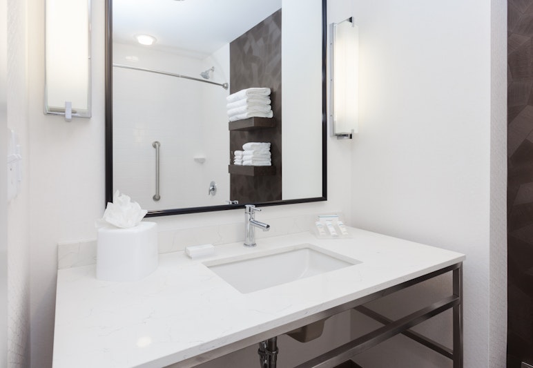 Hilton Garden Inn Ft. Walton Beach 50/50