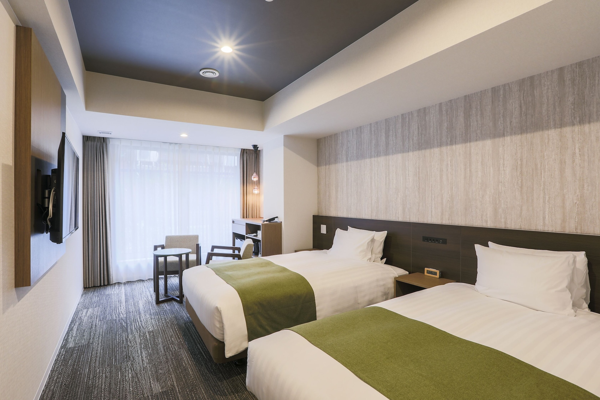 UNIVERSAL, TWIN BEDS