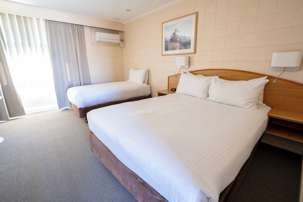 غرفة ديلوكس مفردة بسرير كوين، Hospitality Inn Geraldton SureStay Collection by Best Western 3/9