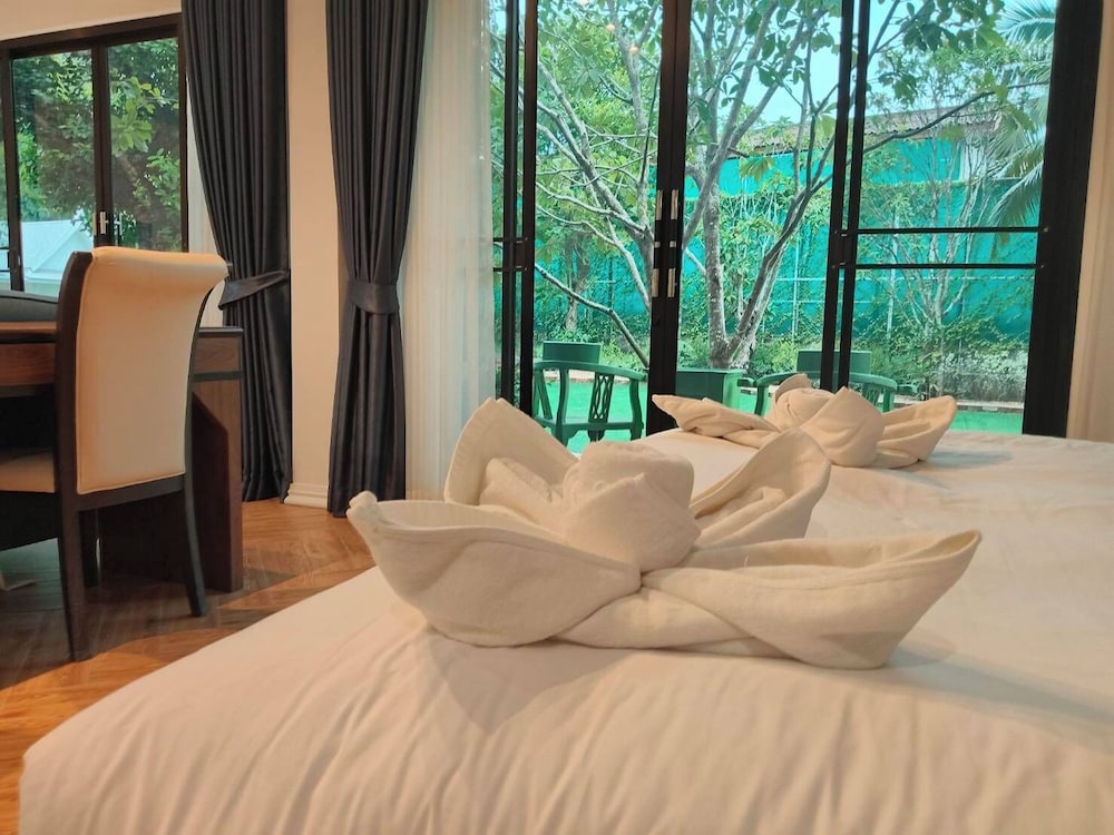 The O Valley Hotel 34/60