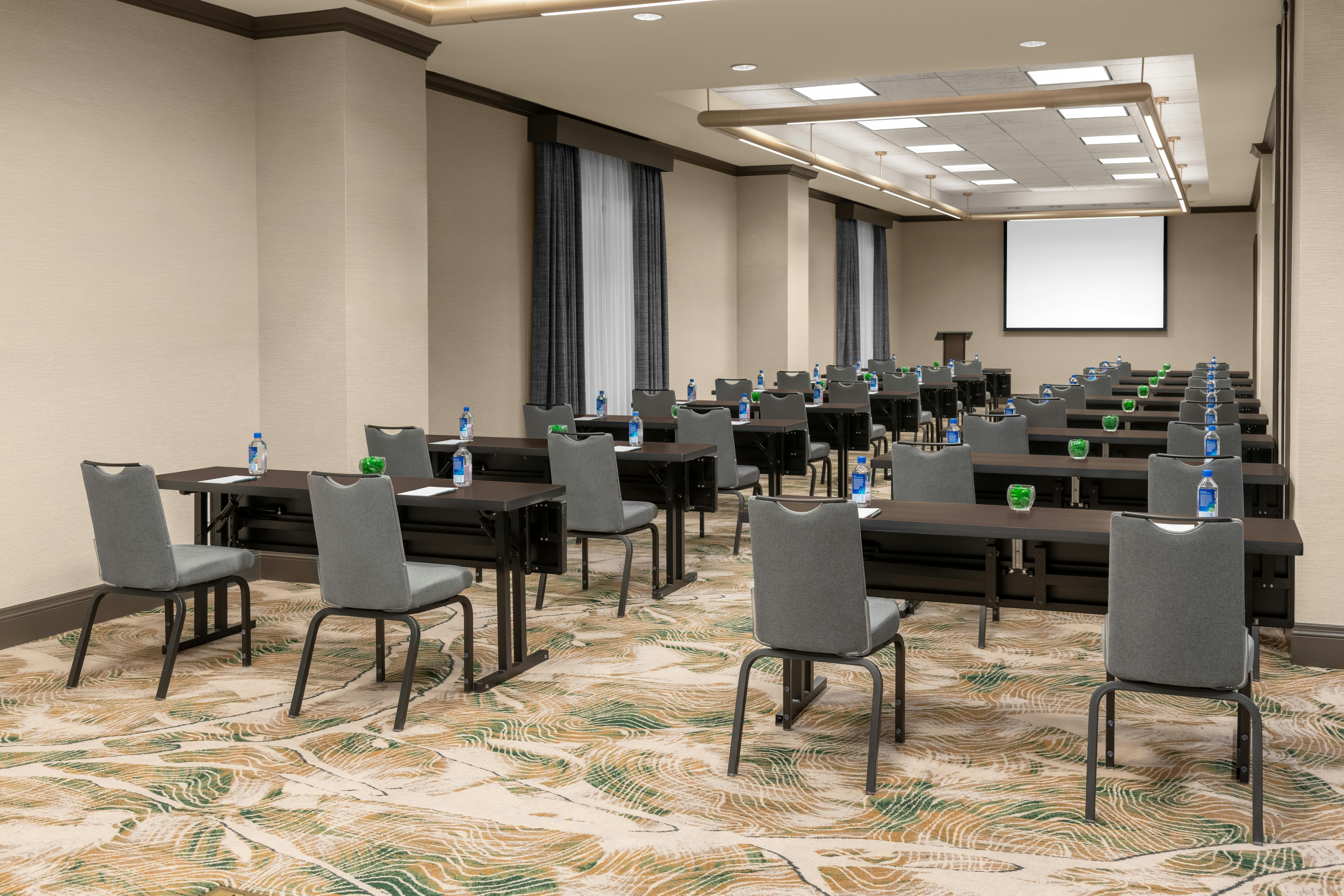 Embassy Suites By Hilton San Antonio Riverwalk Downtown 55/70