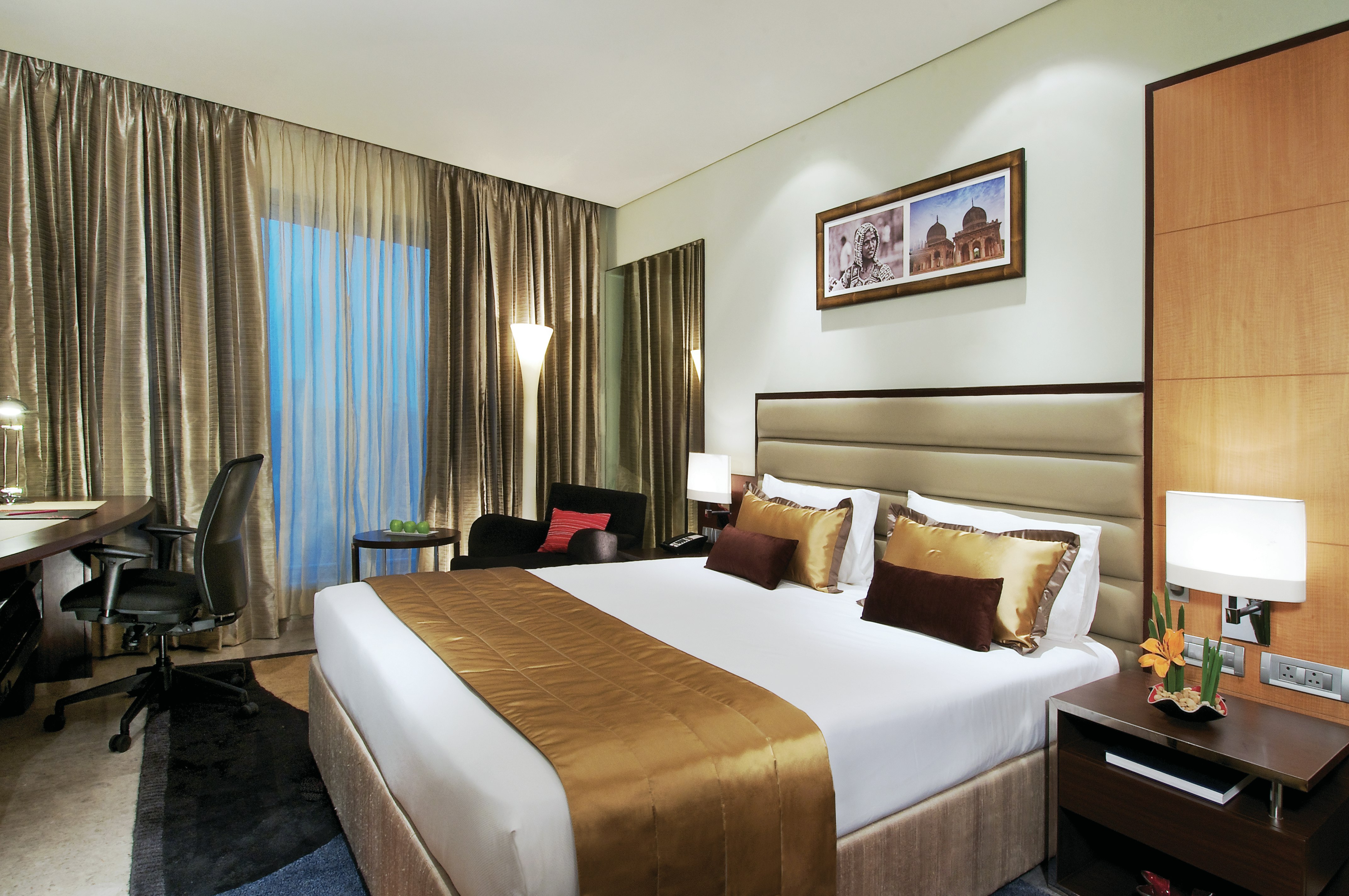 Vivanta Hyderabad, Begumpet 11/55