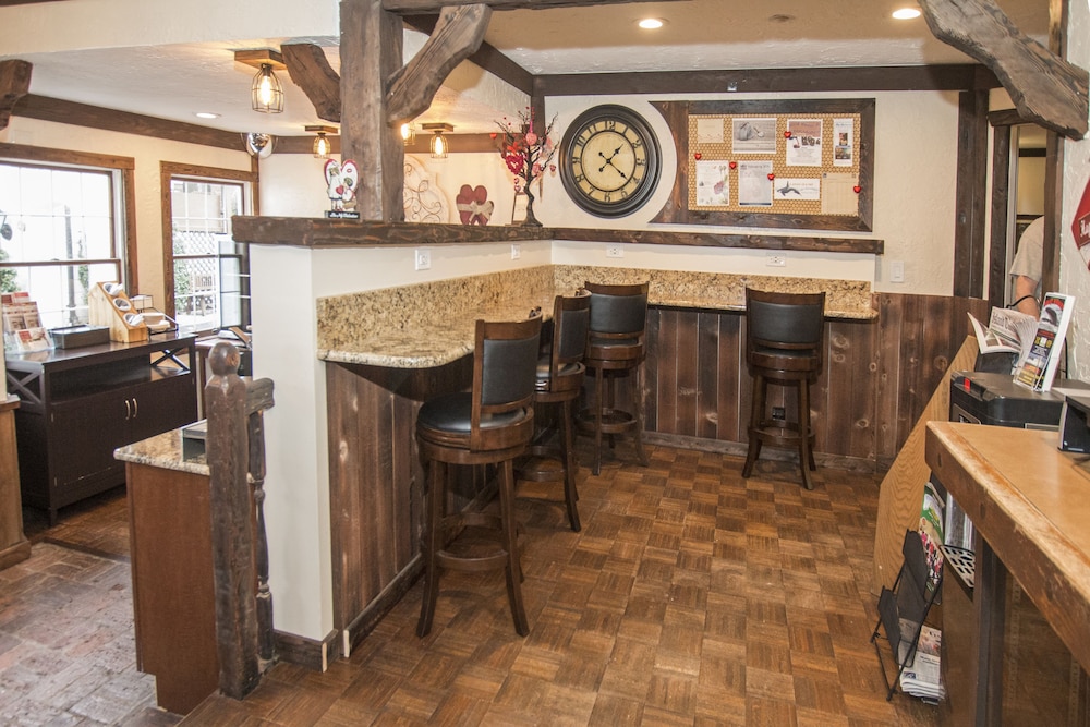 Auld Holland Inn 49/60
