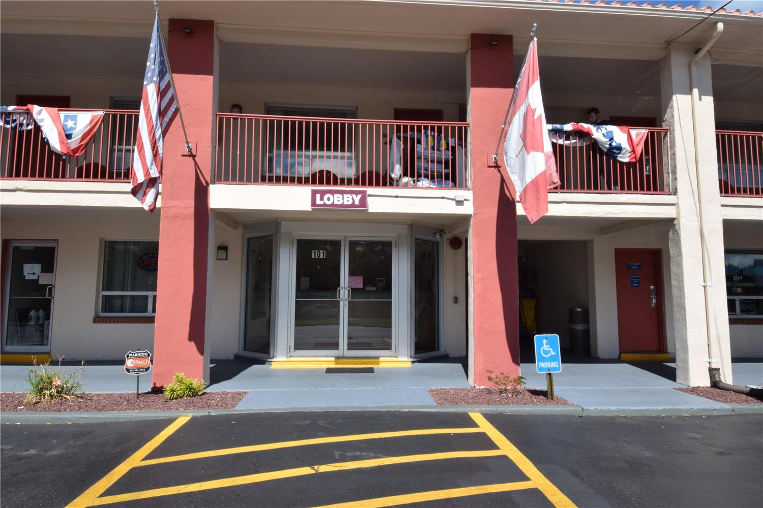 Knights Inn Oswego 30/31