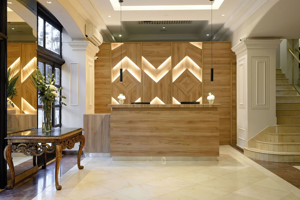 Midtown Boutique Hotel 8/70