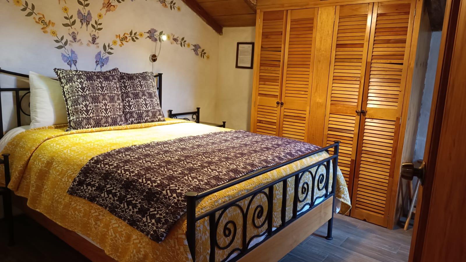 Deluxe, Double Bed