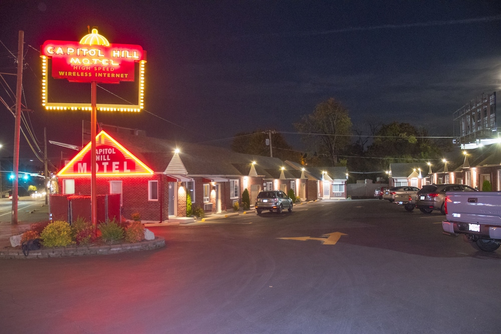 Capitol Hill Motel 5/65