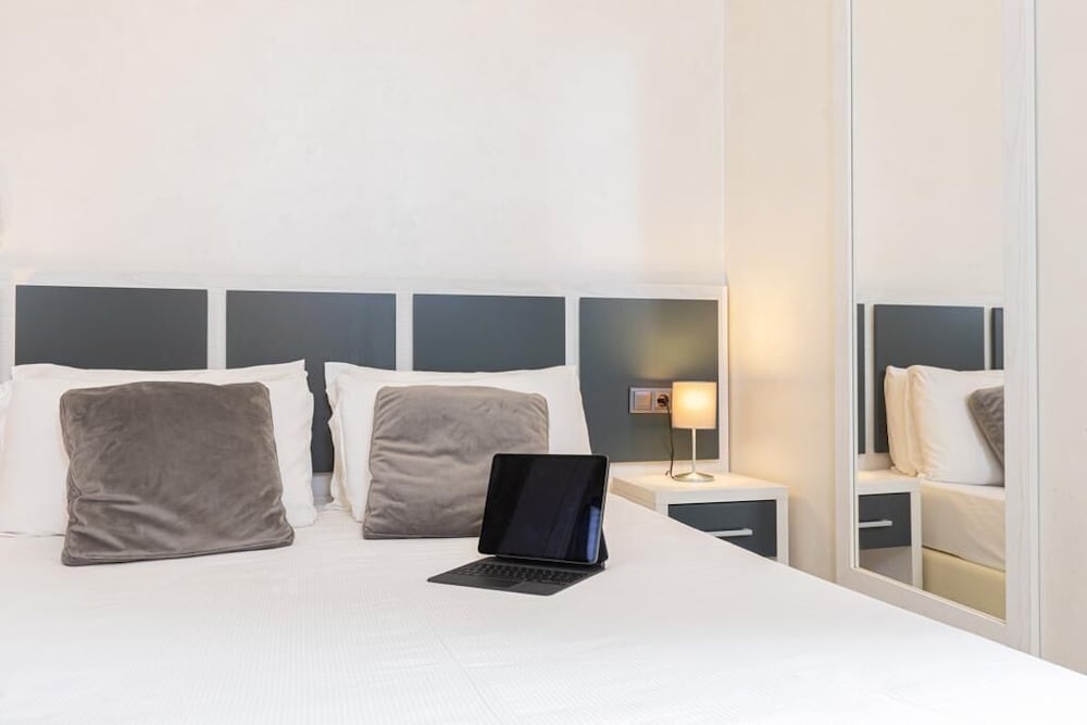 Spagna Boutique Luxury Suites 25/68