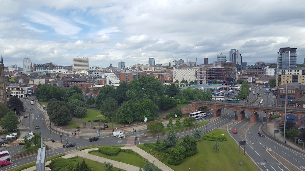Ibis Budget Leeds Centre Crown Point Road 61/63
