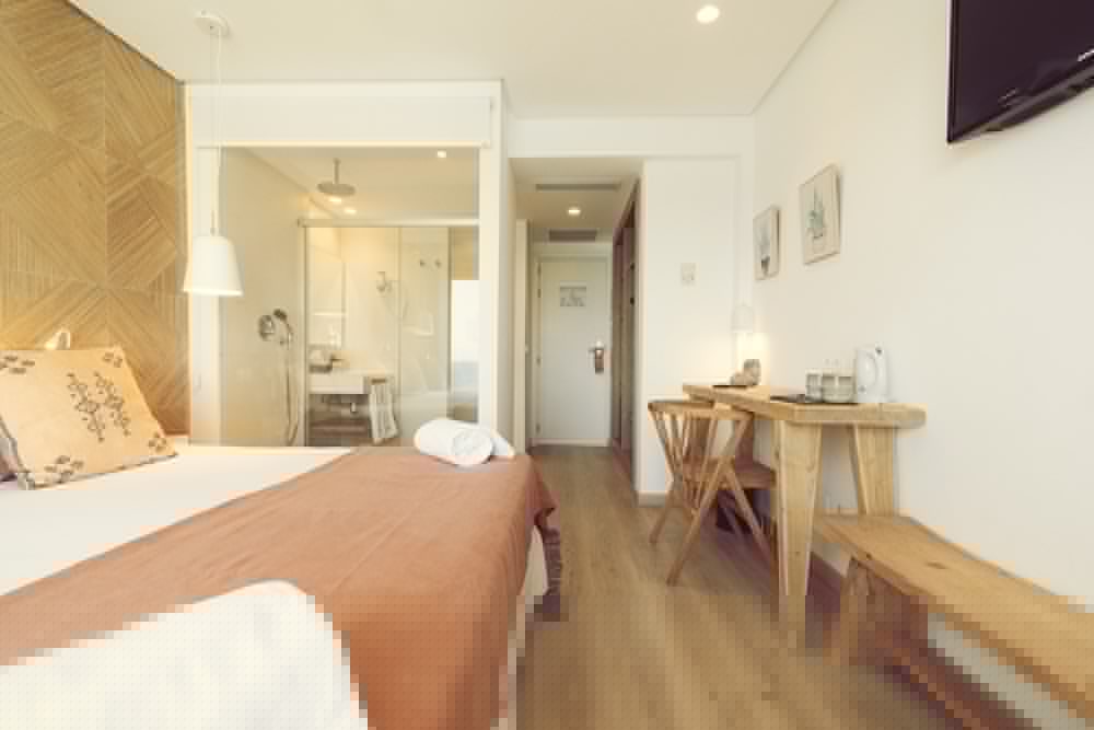 ICON Valparaiso - Adults Only 17/77