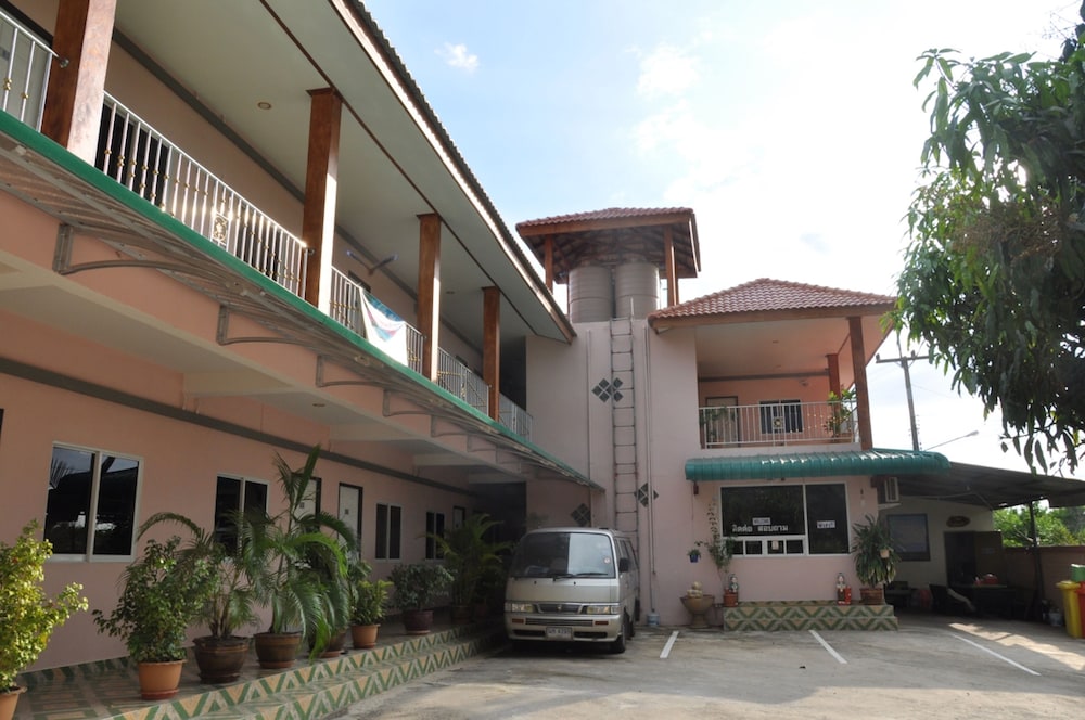 Wattana Hill Resort 22/28