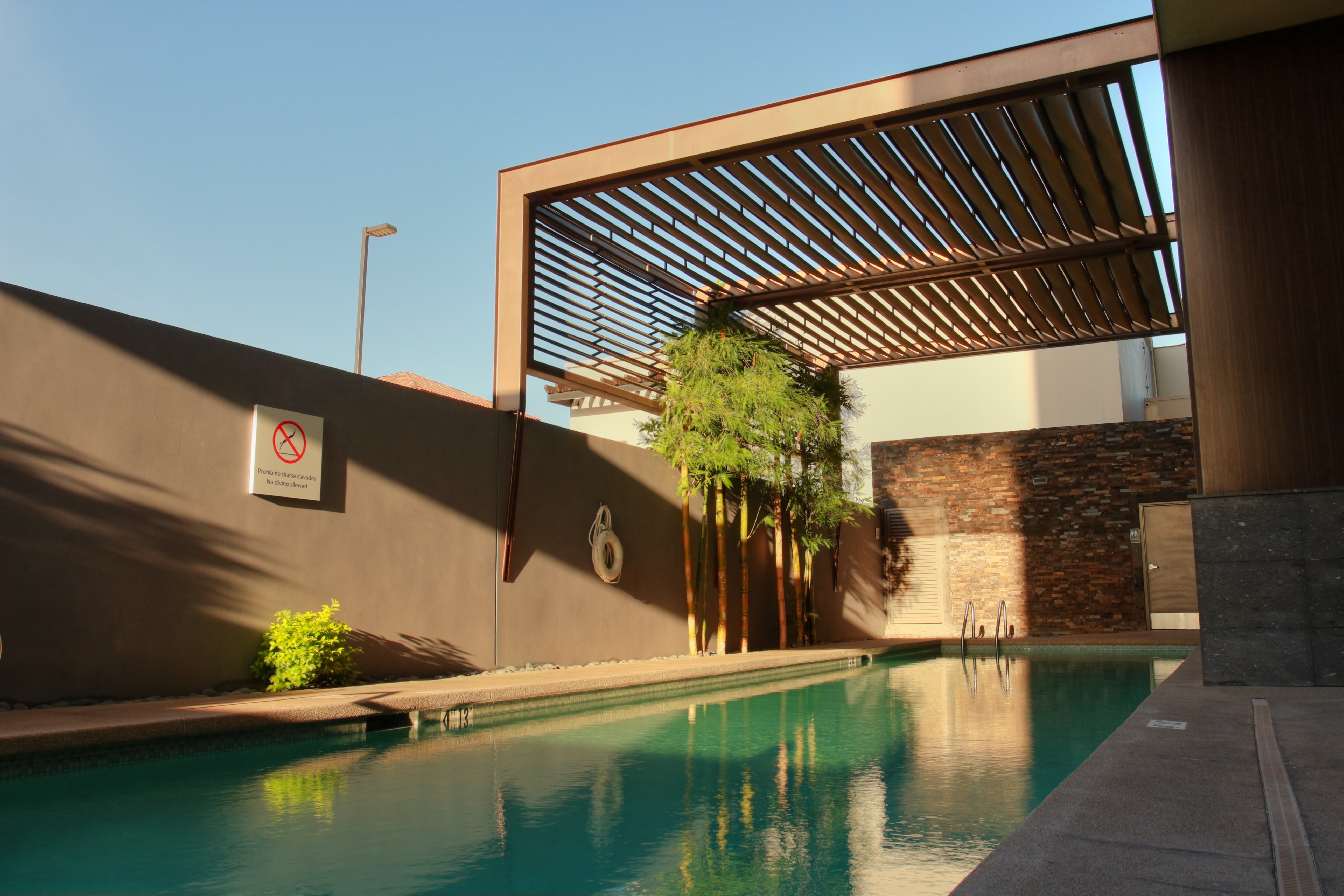 Holiday Inn Express & Suites Mexicali 64/66