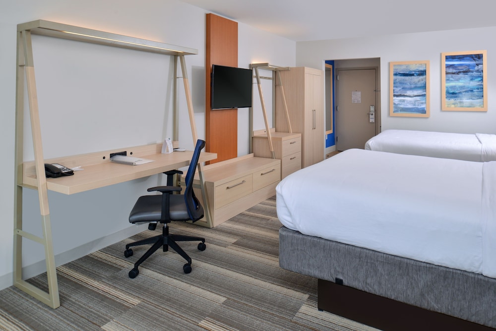 HOLIDAY INN EXPRESS & SUITES SOUTHGATE - DETROIT AREA 32/32
