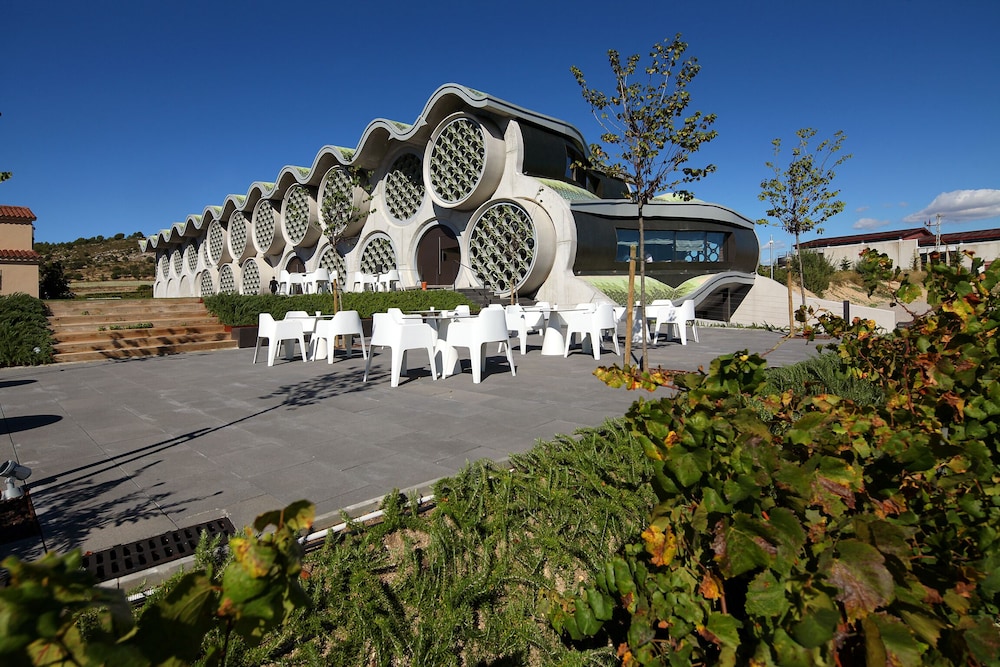 Cava Hotel Mastinell 59/68