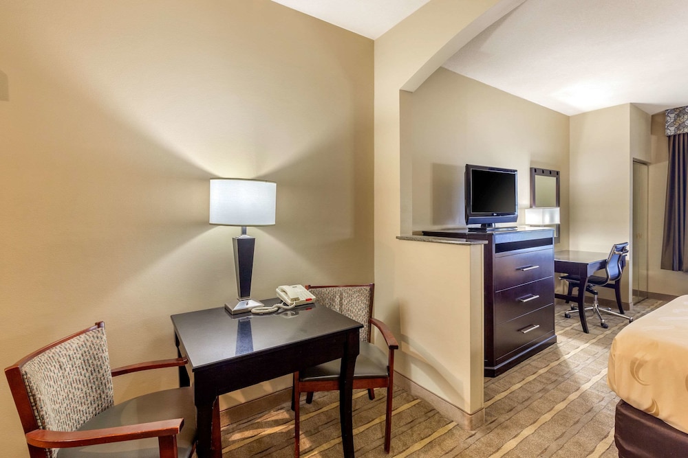 Quality Inn Suites Durant 15/28