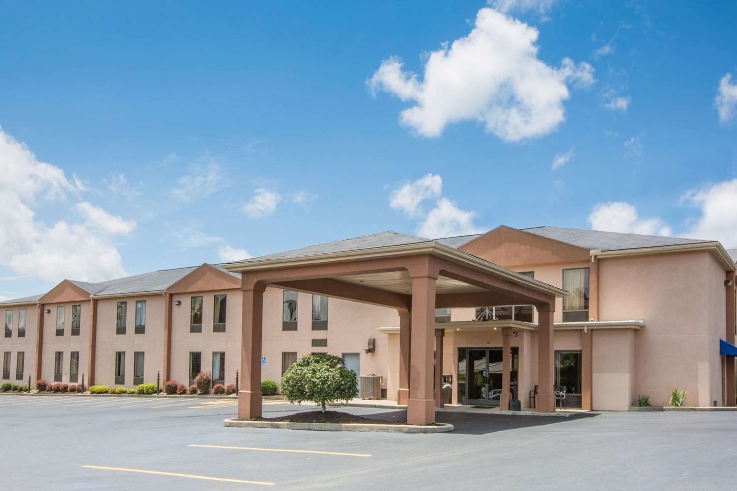 Howard Johnson By Wyndham Beckley 2/5