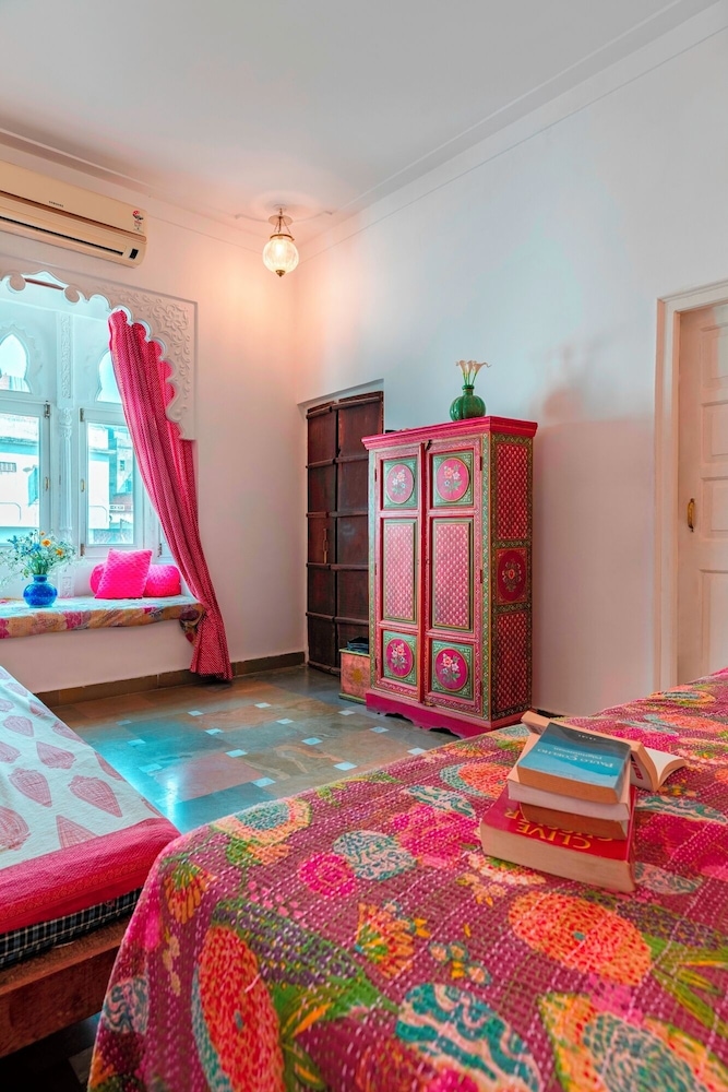 Hibiscus Guest House 34/47