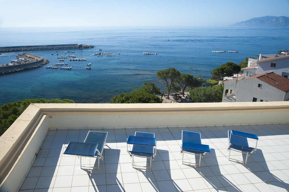 Hotel Miramare 52/56