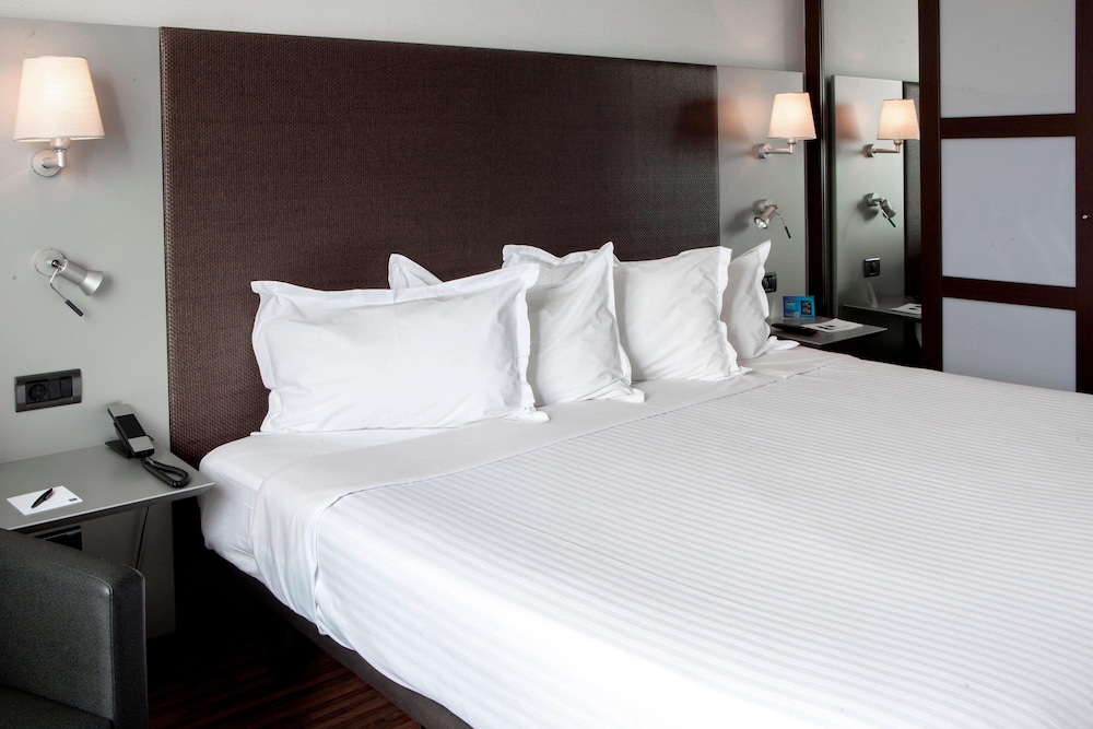 Ac Hotel Gijon 11/50