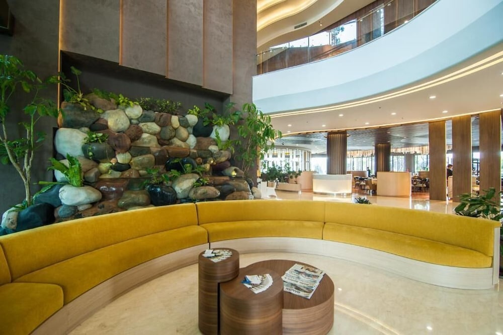 Grand Soll Marina Hotel 12/64