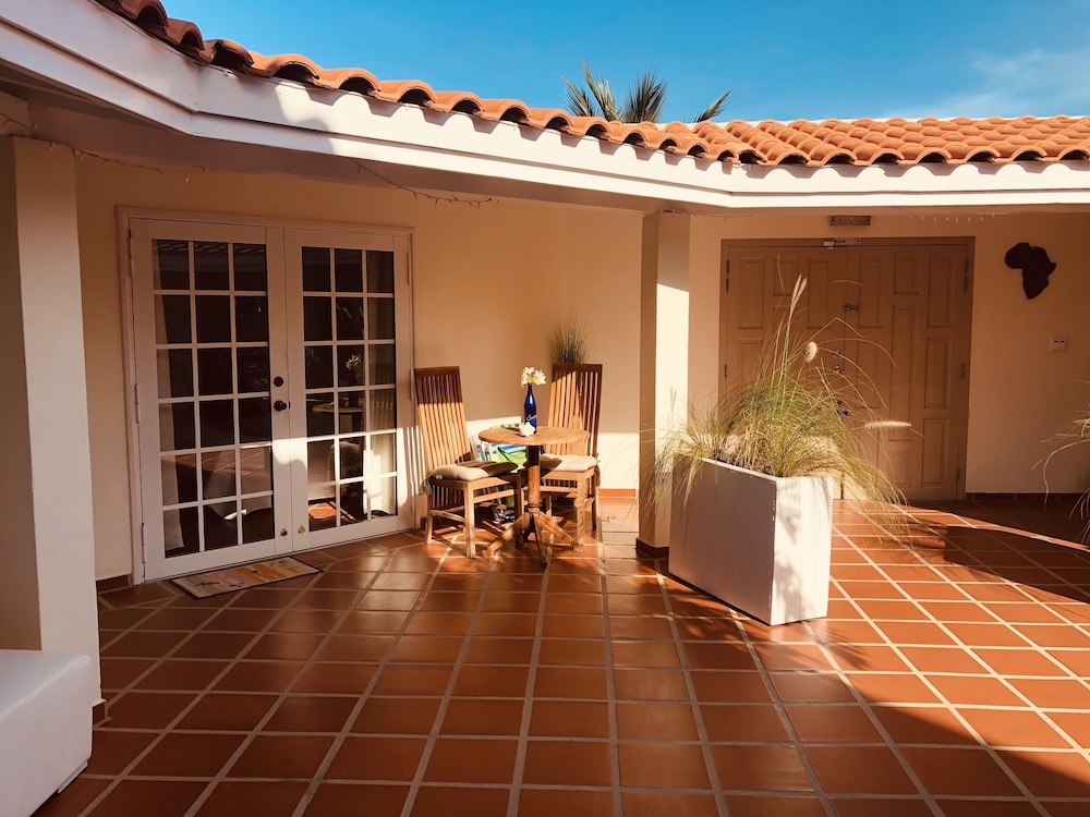 Karibu Aruba 4/55