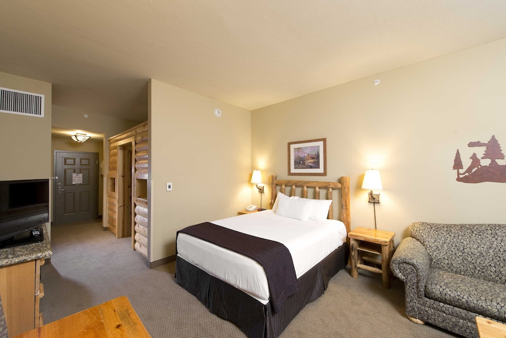 Great Wolf Lodge Grand Mound 13/65
