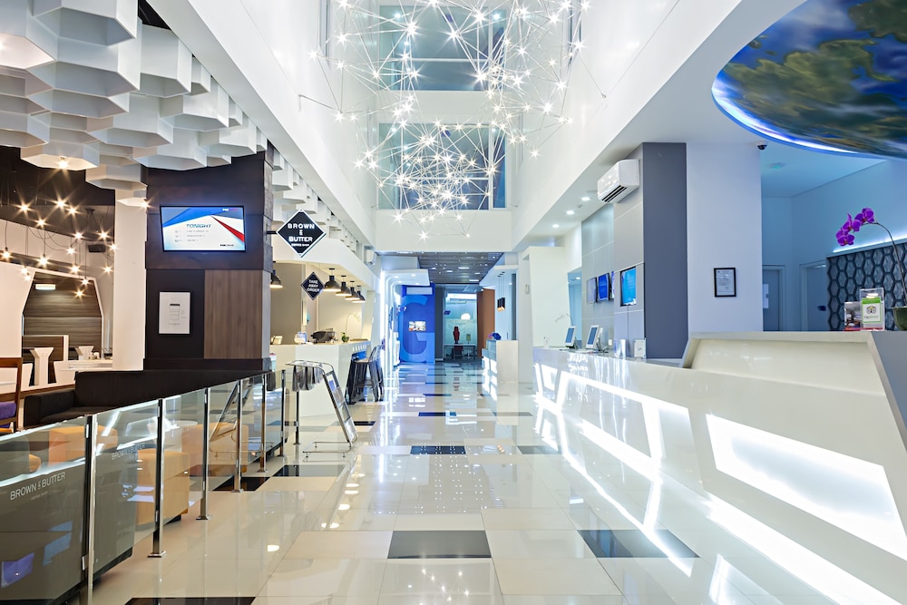 Lobby at Berry Biz Hotel, Legian