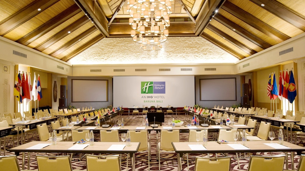 HOLIDAY INN EXPRESS BARUNA BALI 60/73