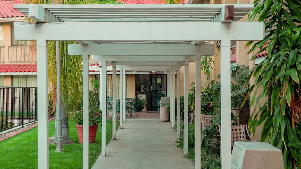 Motel6 Anaheim Hills, CA in ANAHEIM - CA
